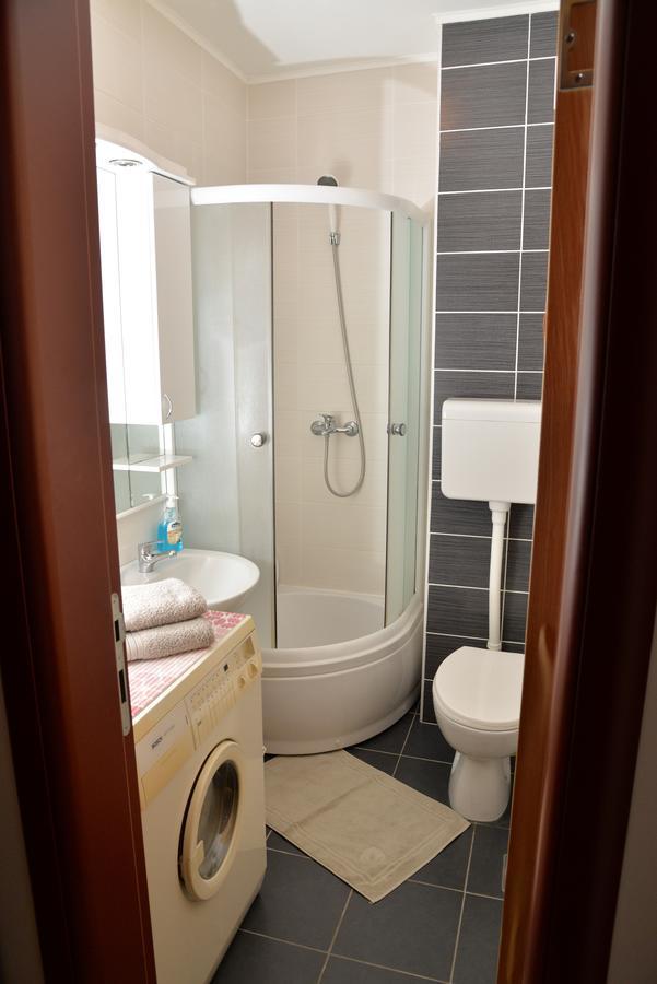 Apartment Xenia โนวีซาด ภายนอก รูปภาพ